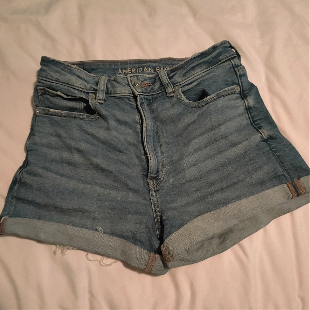 American Eagle Medium Wash High-Waisted Denim Short w/ Cuffed Hem